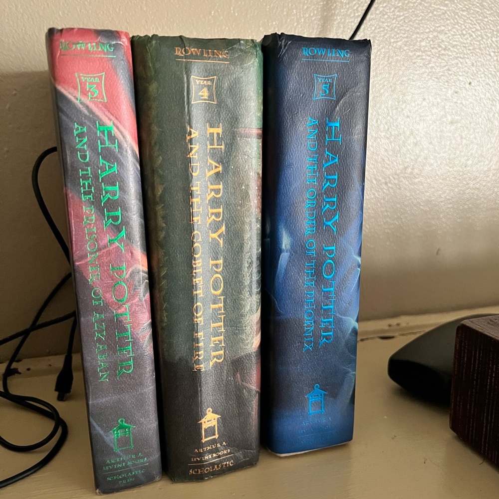 Books - Picture 2 of 3
